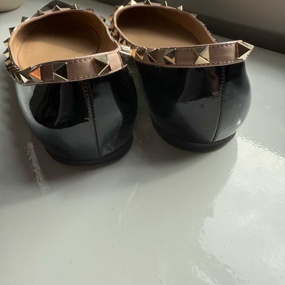 Valentino Patent Rockstud Ballet Flats (Black Poudre, IT 39, US 9) - Picture 12 of 13